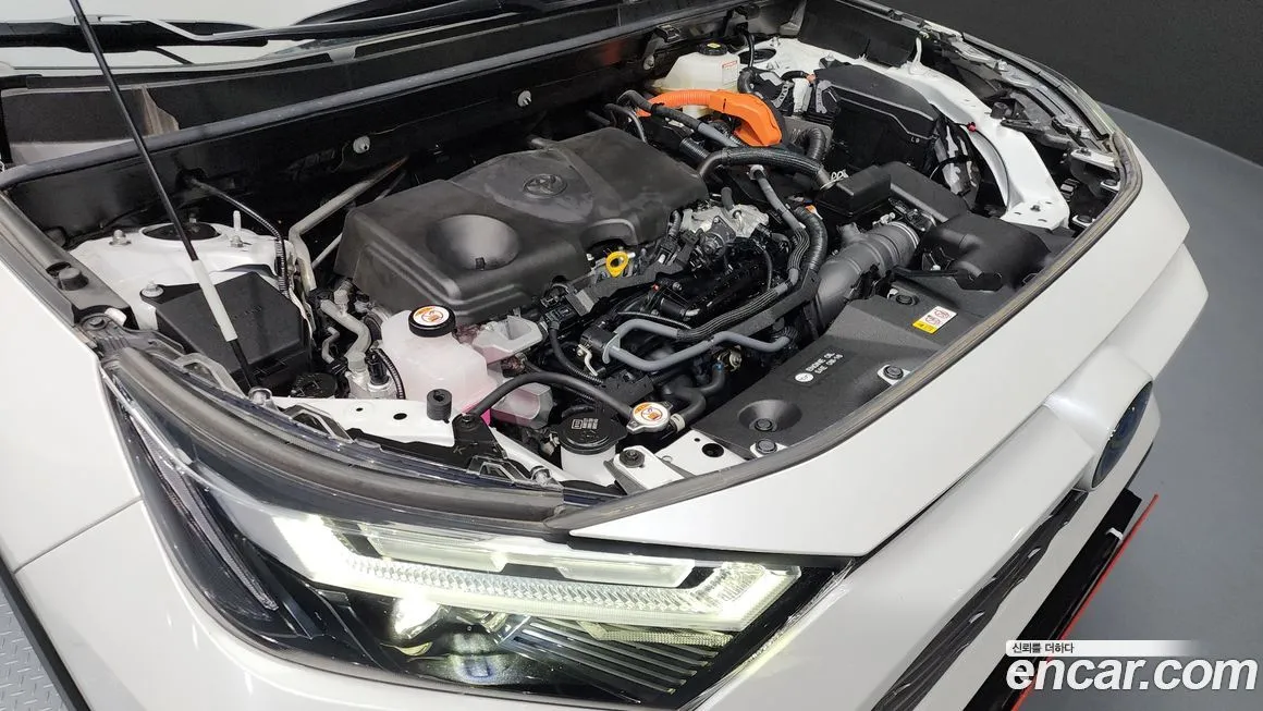 Toyota RAV4 2023 из KR, фото 10