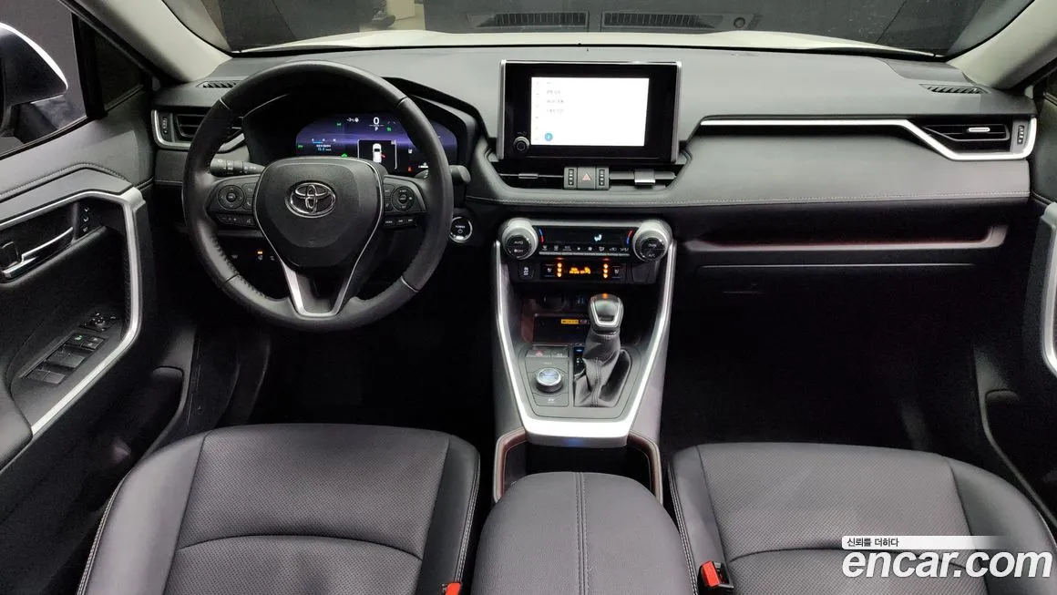 Toyota RAV4 2023 из KR, фото 9