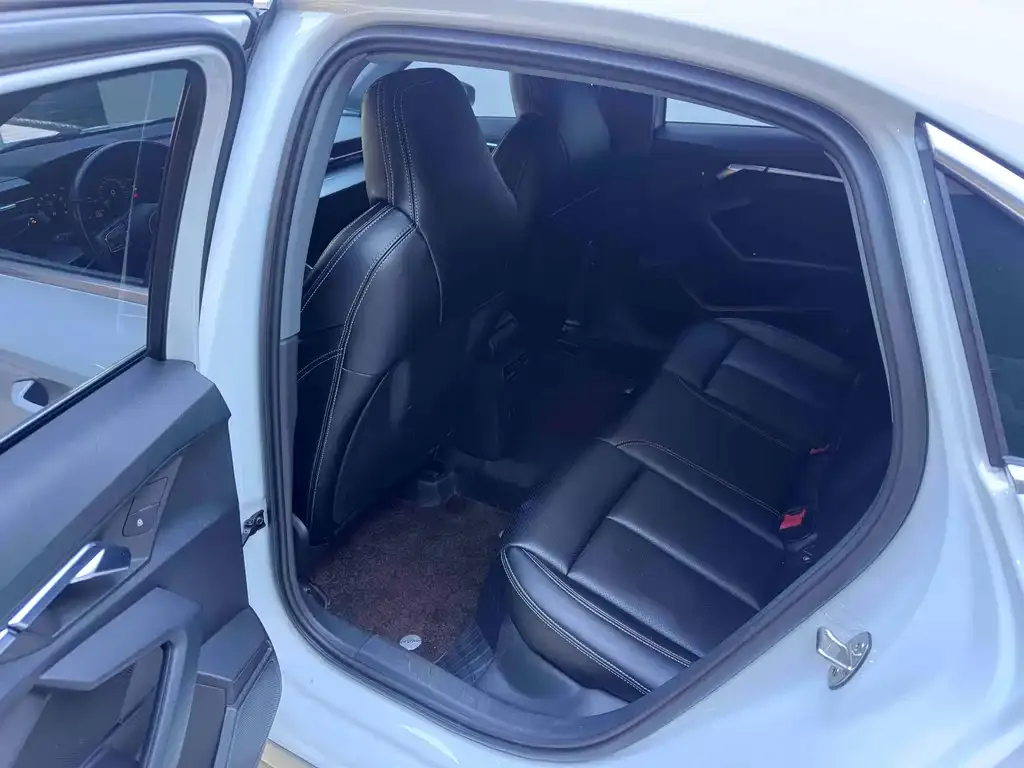 Audi A3 2022 из CN, фото 7