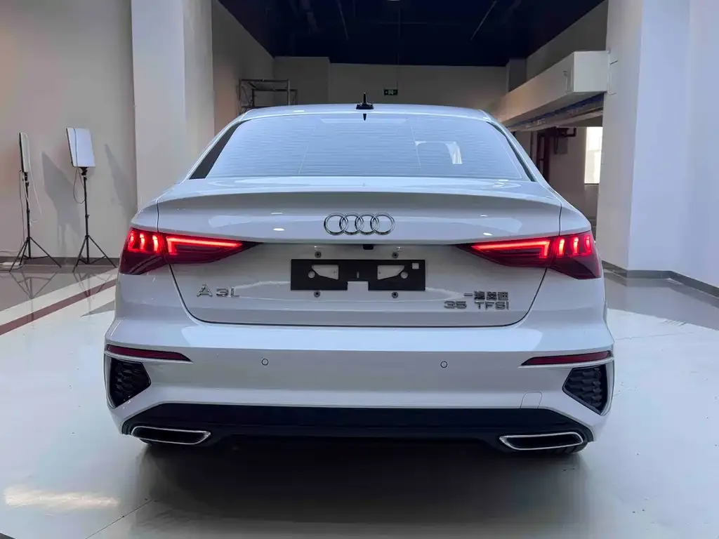 Audi A3 2022 из CN, фото 5