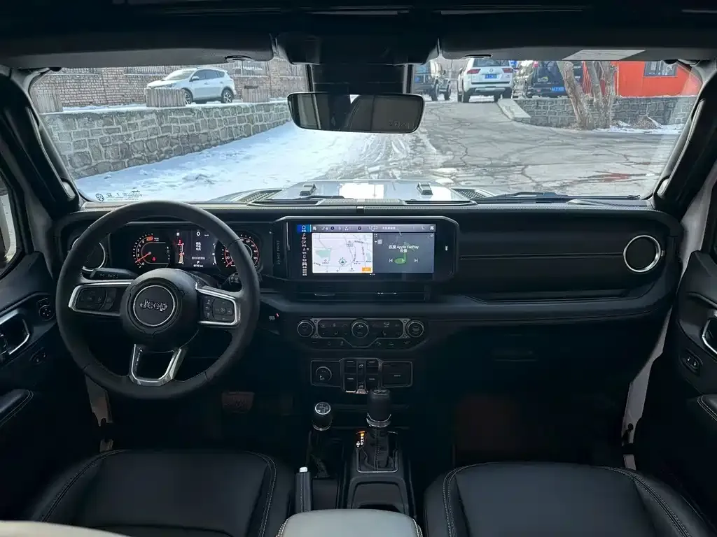 Jeep Wrangler 2024 из CN, фото 5