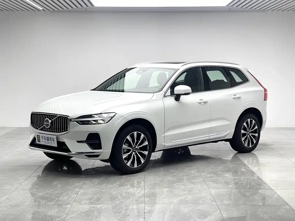 Volvo XC60 2025 из CN, фото 1