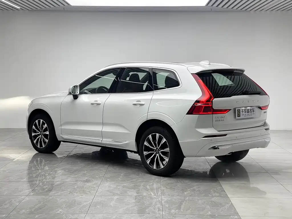 Volvo XC60 2025 из CN, фото 9