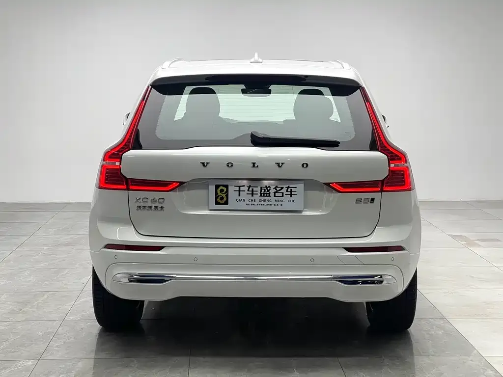 Volvo XC60 2025 из CN, фото 4