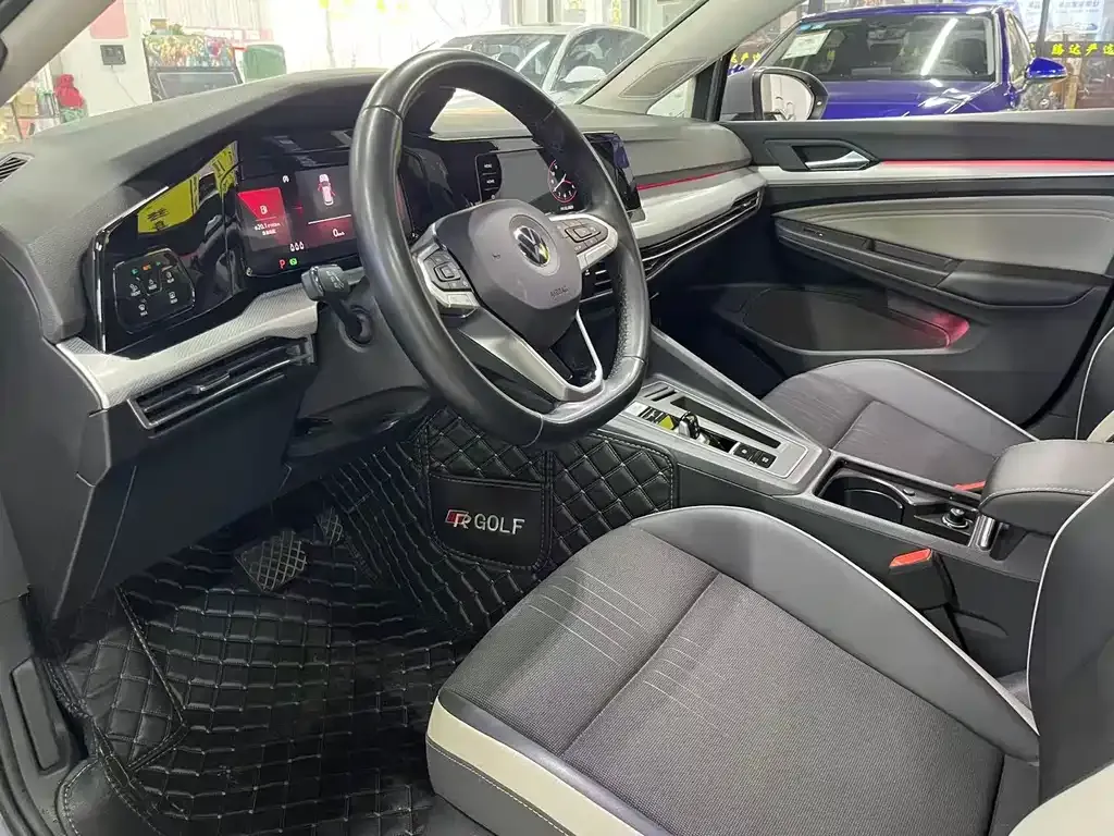 Volkswagen Golf 2021 из CN, фото 9