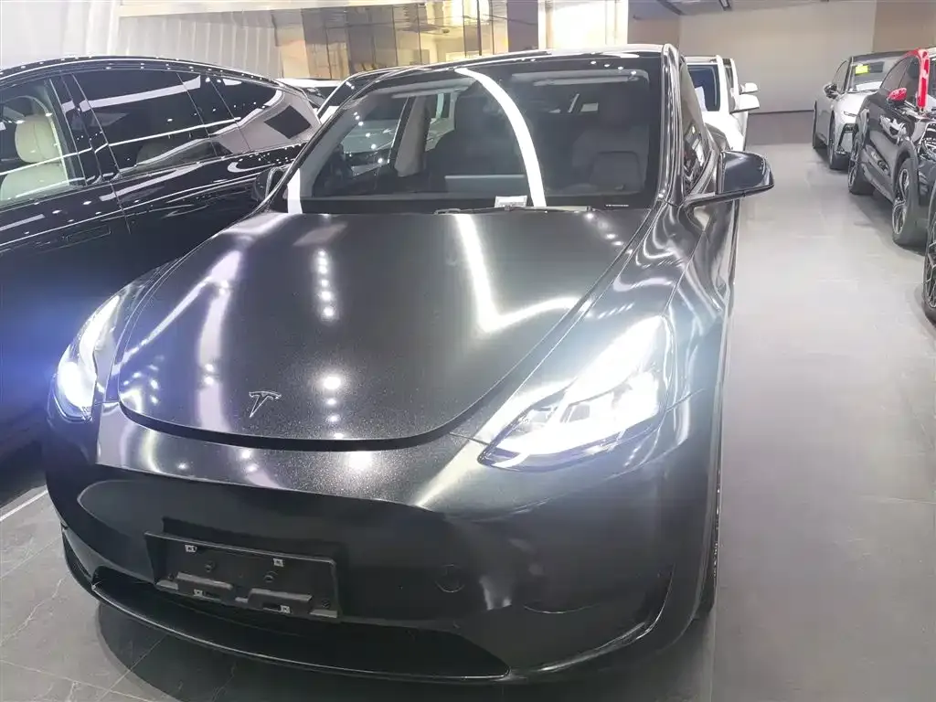 Tesla Model Y — фото 10