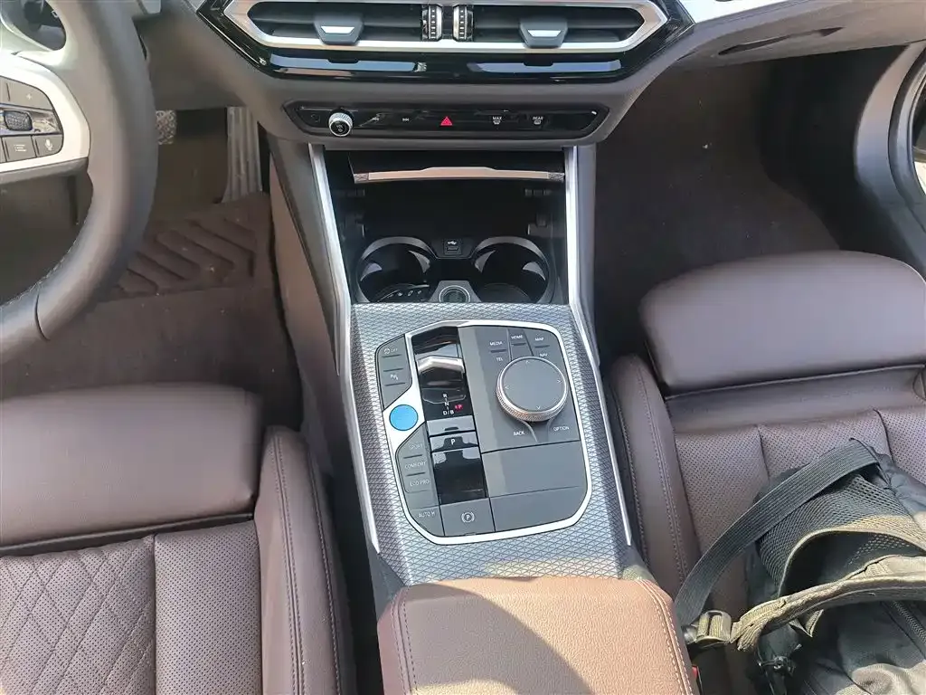 BMW i3 — фото 7