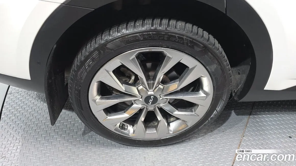 Kia Sorento — фото 5