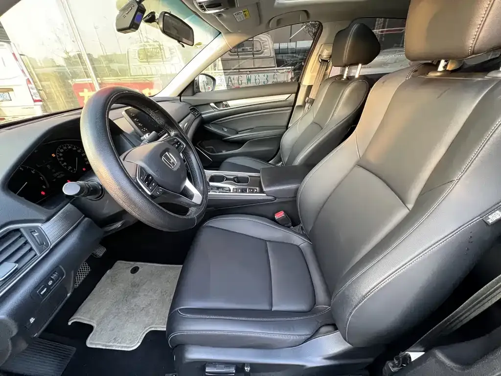 Honda Accord 2021 из CN, фото 3