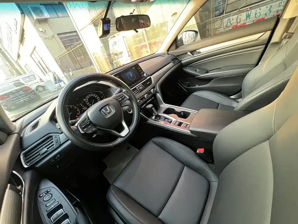 Honda Accord 2021 из CN, фото 4