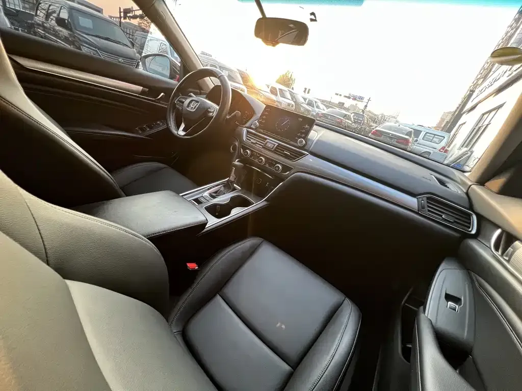 Honda Accord 2021 из CN, фото 5