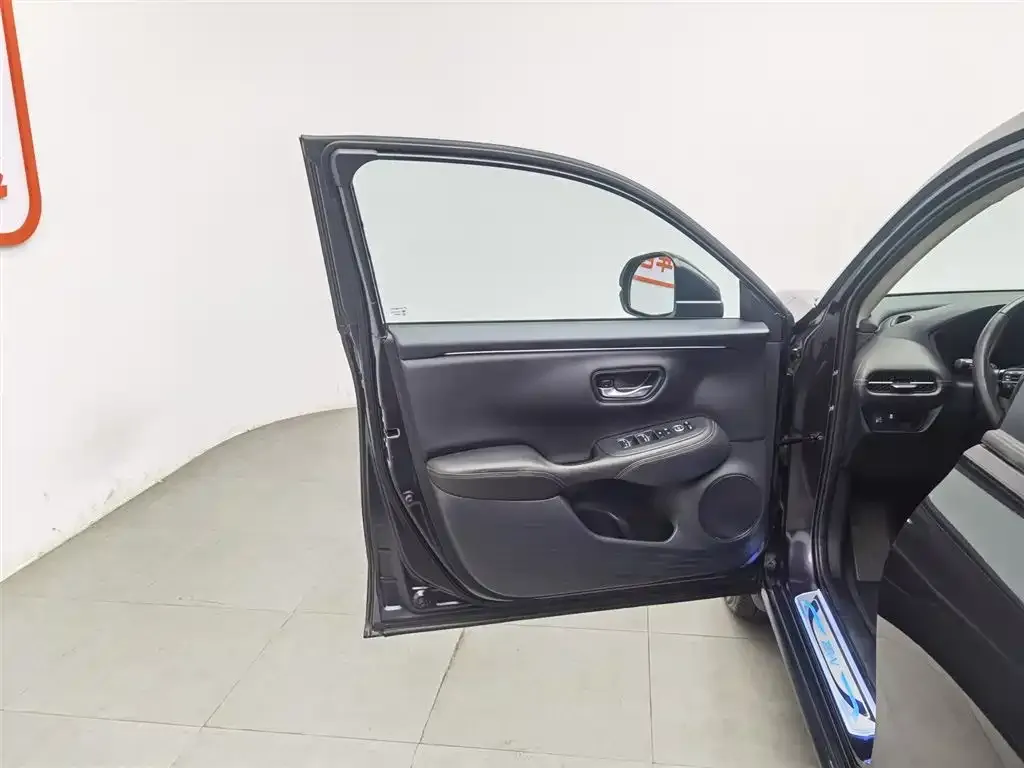 Honda ZR-V 2023 из CN, фото 5