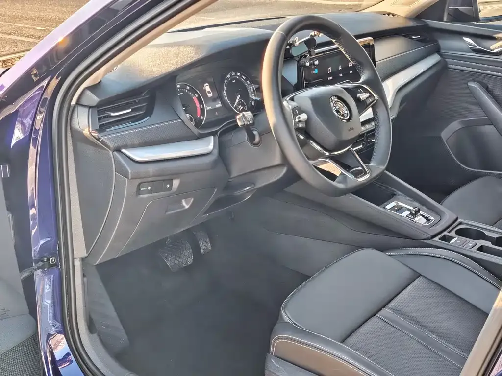 Skoda Octavia — фото 9