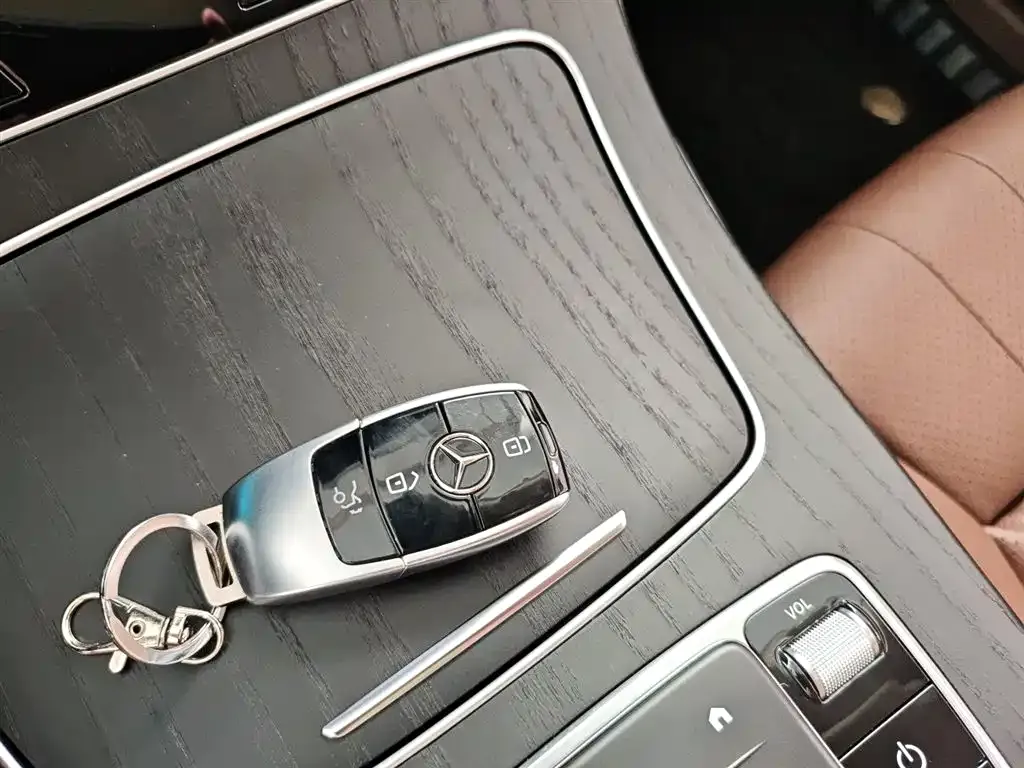 Mercedes-Benz E-Class 2023 из CN, фото 6