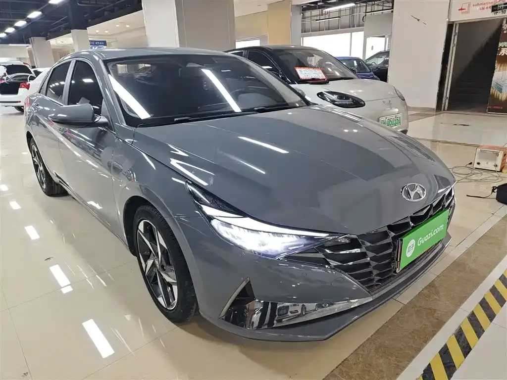 Hyundai Elantra — фото 4