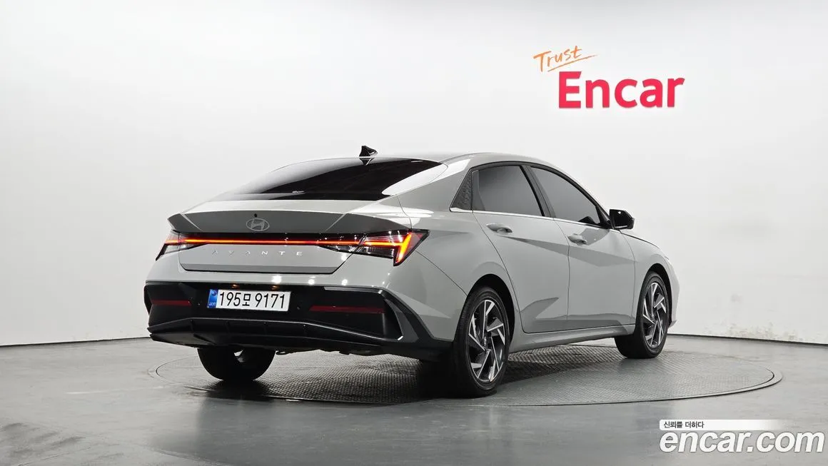 Hyundai AVANTE — фото 4