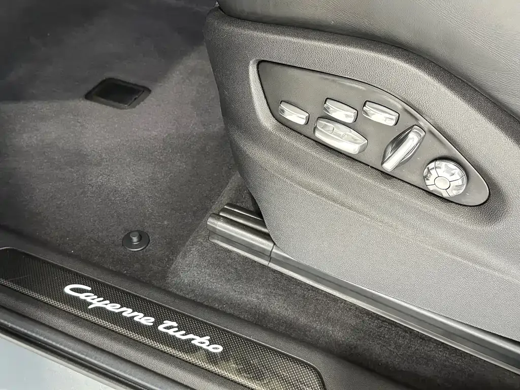 Porsche Cayenne 2021 из CN, фото 6