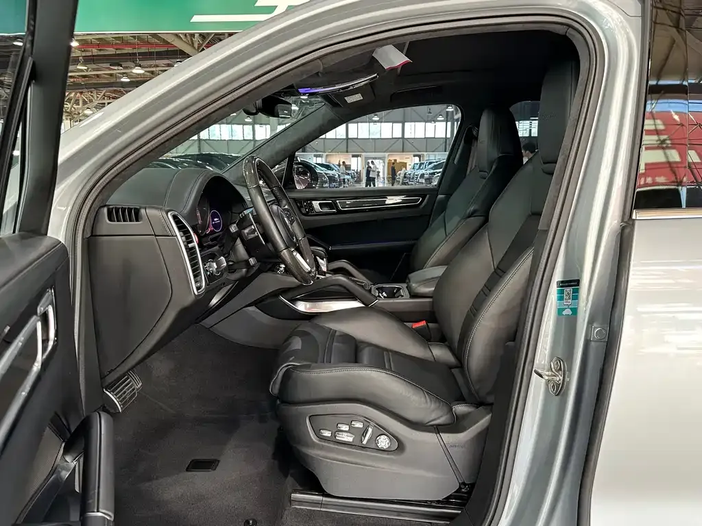 Porsche Cayenne 2021 из CN, фото 3