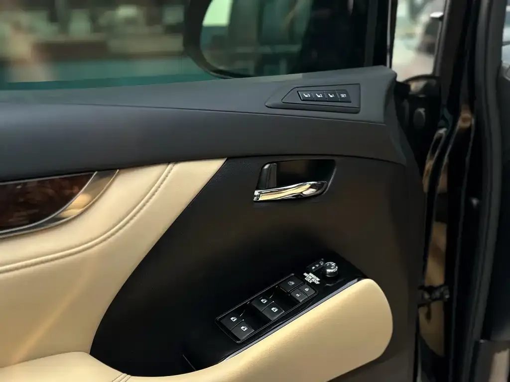 Toyota Alphard 2021 из CN, фото 3