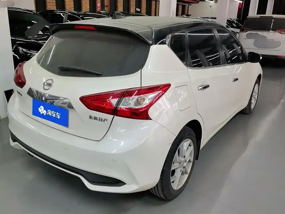 Nissan Tiida — фото 3