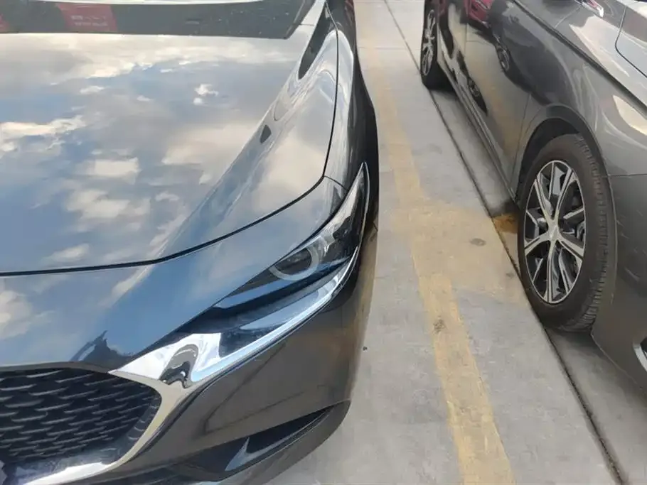 Mazda 3 Axela 2023 из CN, фото 5