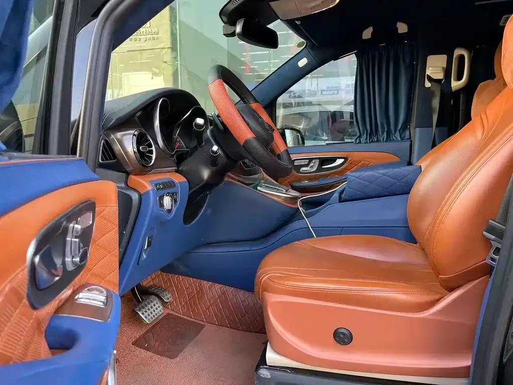 Mercedes-Benz V-Class 2021 из CN, фото 10