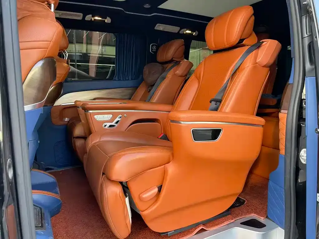Mercedes-Benz V-Class 2021 из CN, фото 2