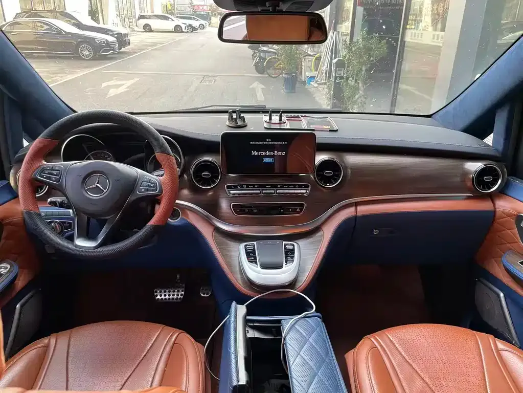 Mercedes-Benz V-Class 2021 из CN, фото 9