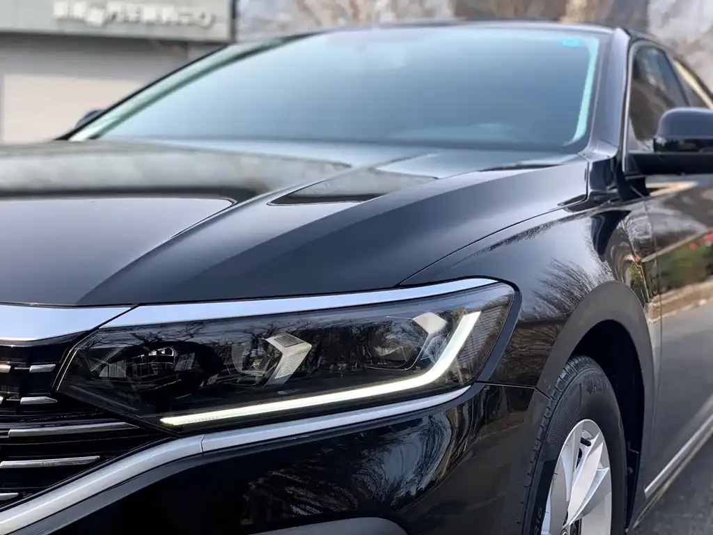 Volkswagen Passat — фото 2