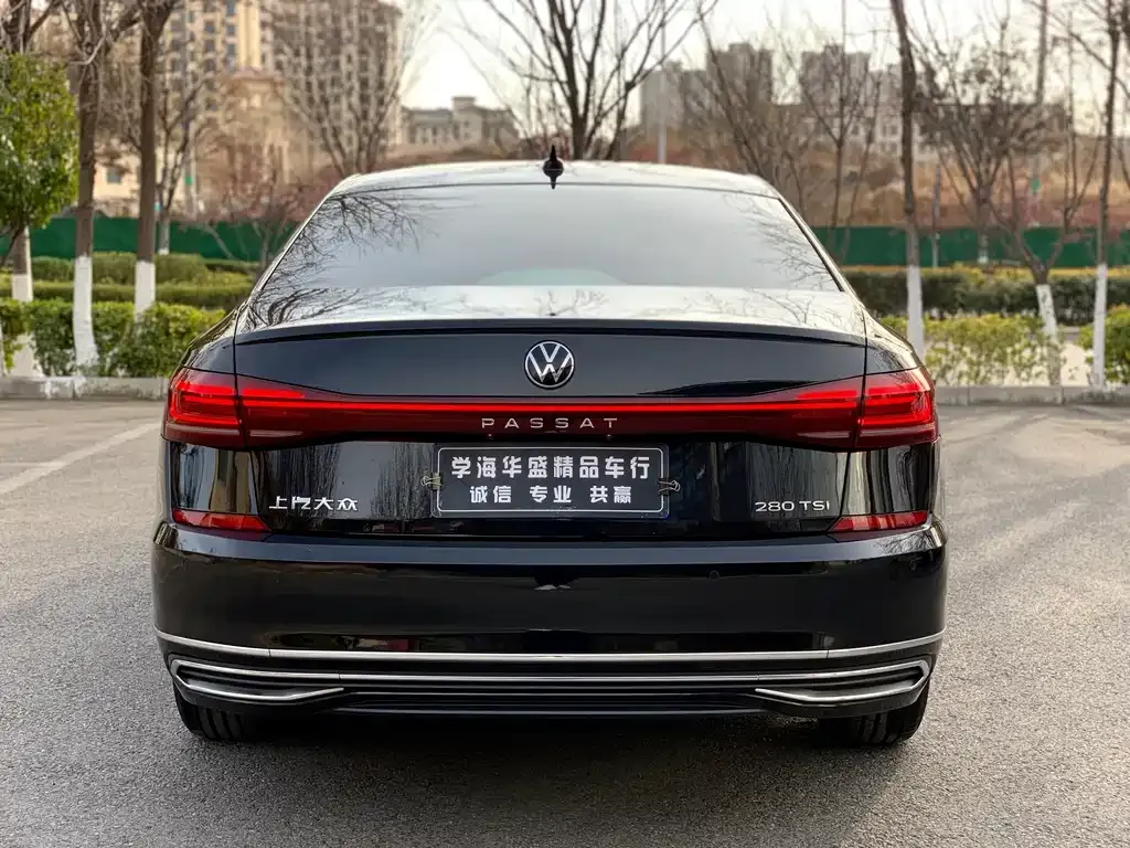 Volkswagen Passat — фото 4