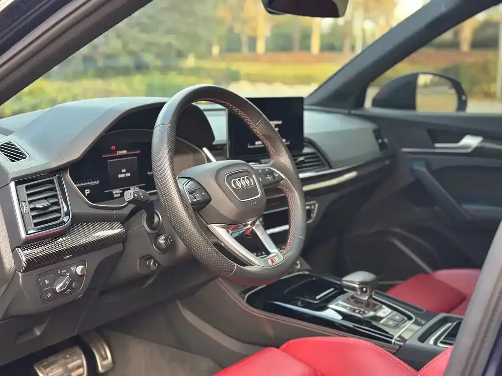 Audi SQ5 2021 из CN, фото 5