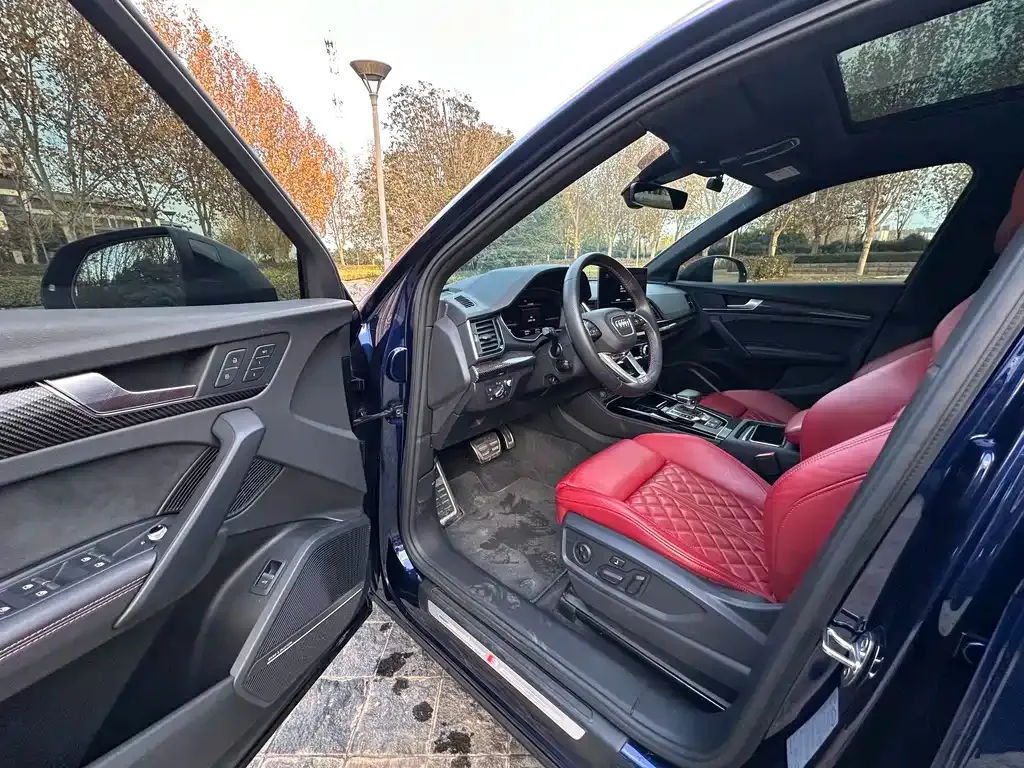 Audi SQ5 2021 из CN, фото 7