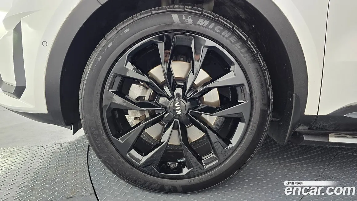 Kia Sorento — фото 7