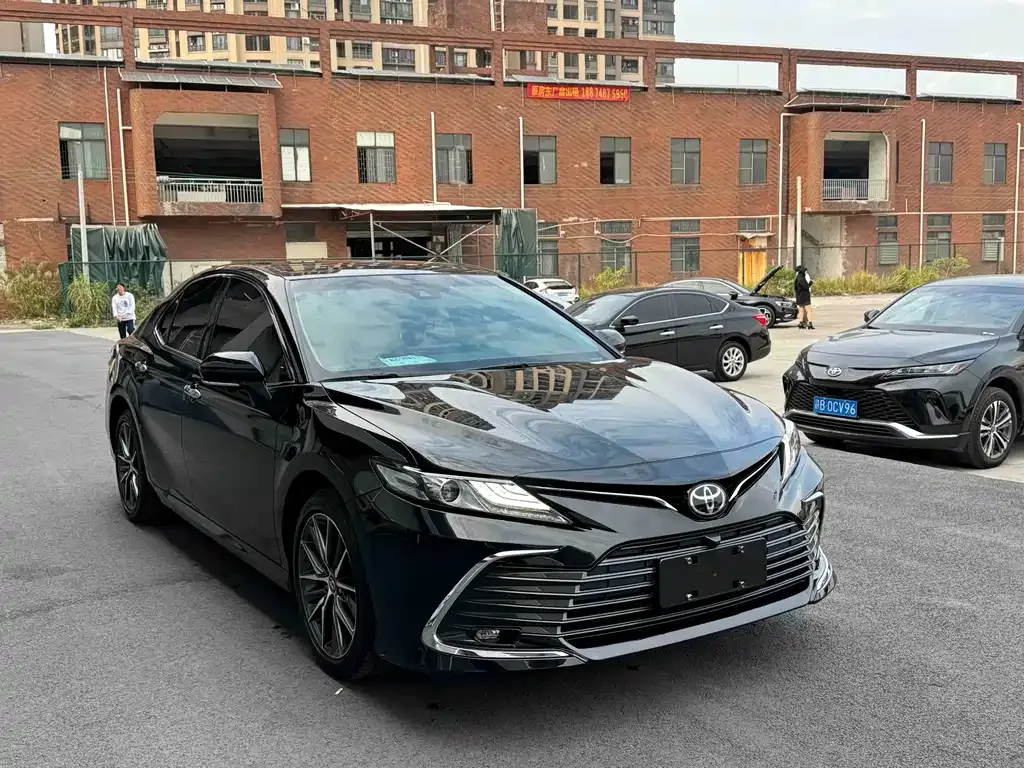Toyota Camry 2023 из CN, фото 3