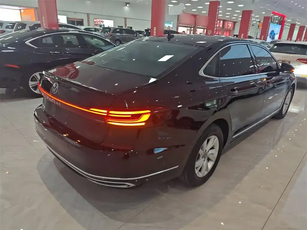 Volkswagen Passat 2023 из CN, фото 6