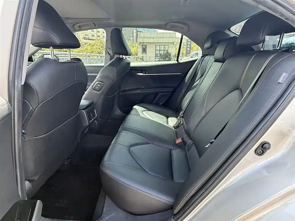 Toyota Camry 2022 из CN, фото 3