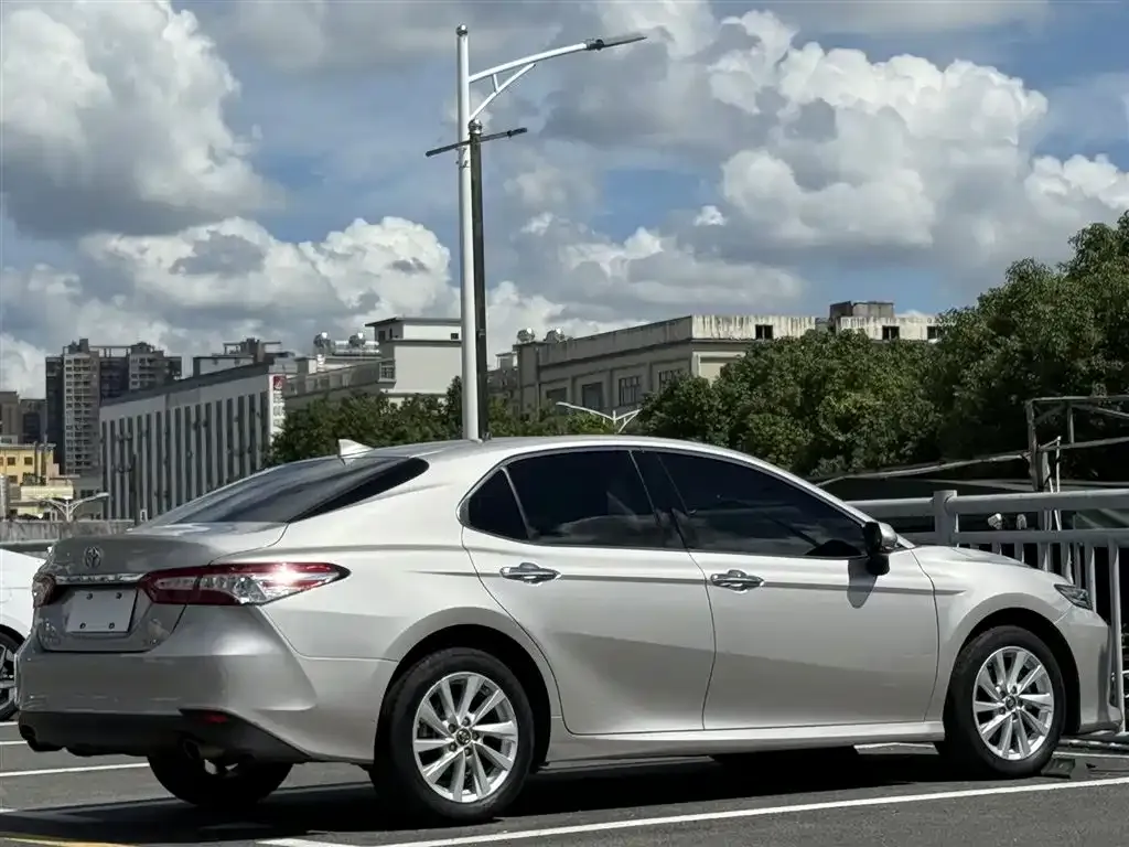 Toyota Camry 2022 из CN, фото 5