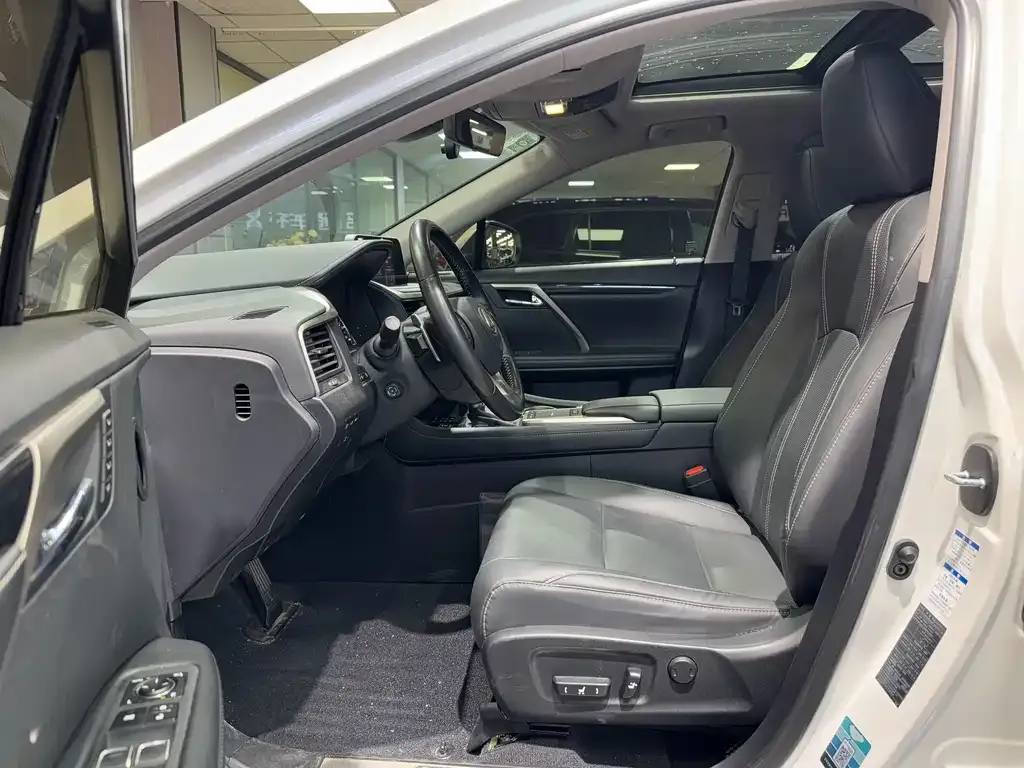 Lexus RX 2021 из CN, фото 9