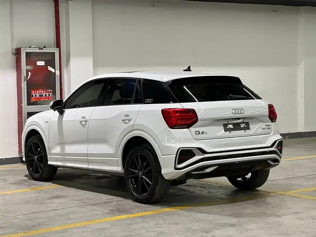 Audi Q2L 2022 из CN, фото 4
