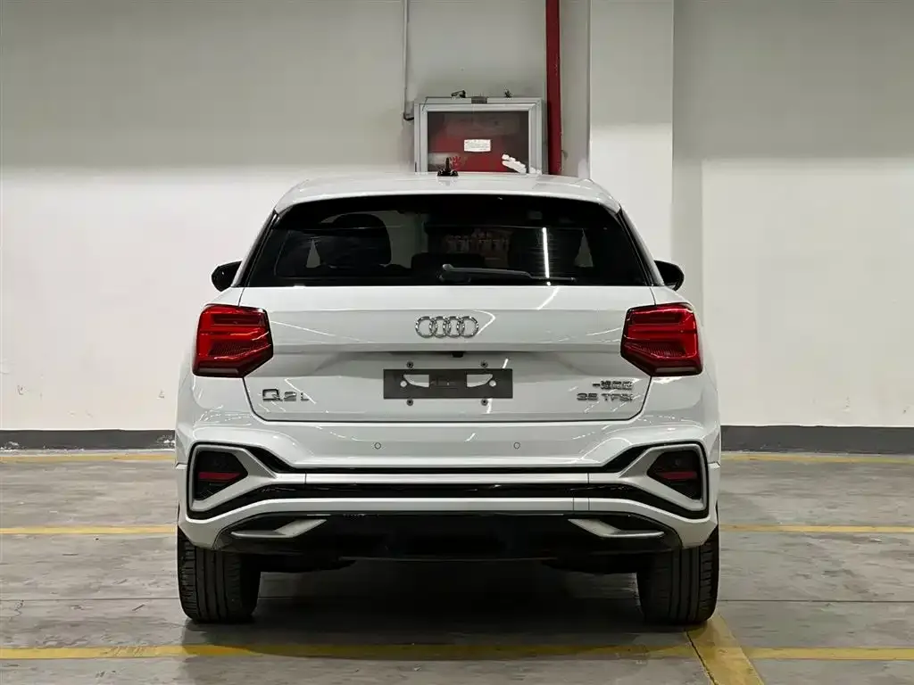 Audi Q2L 2022 из CN, фото 2