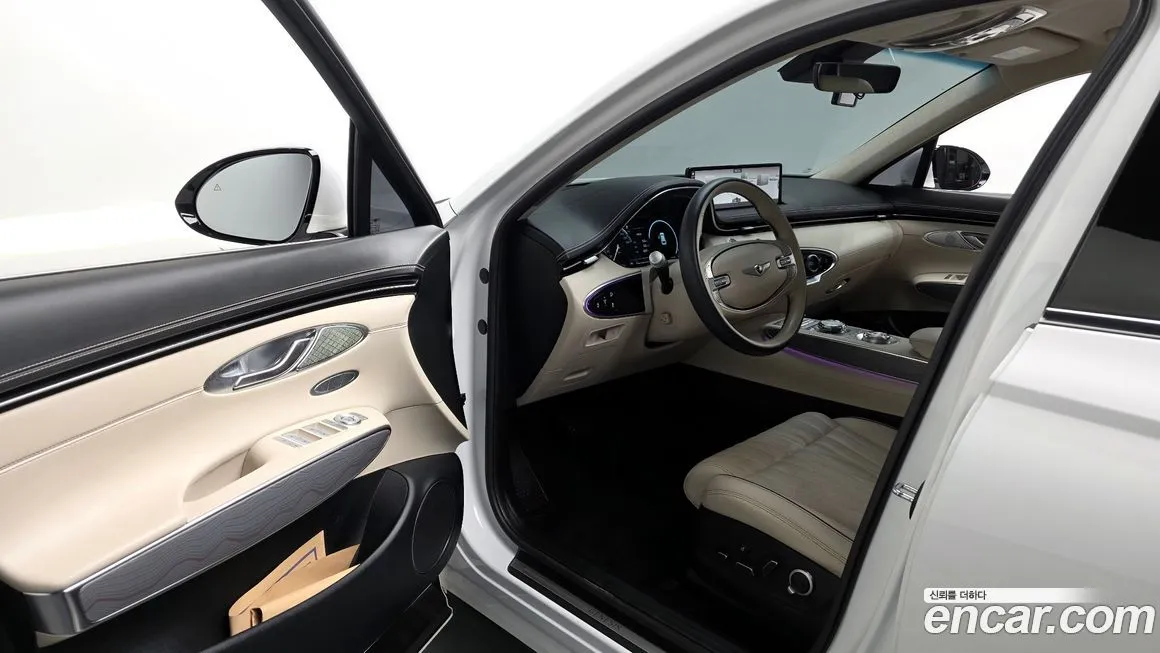 Genesis GV70 — фото 10