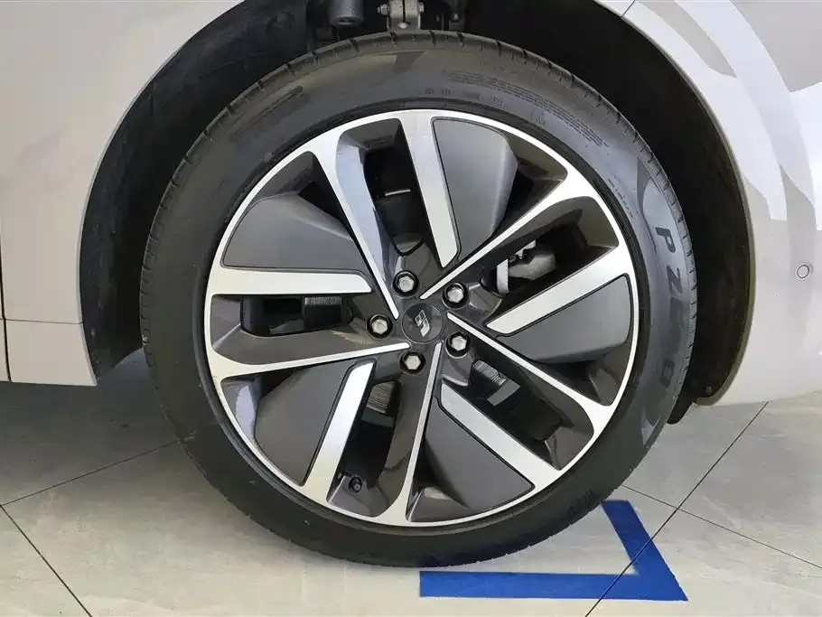 Li Auto L6 2024 из CN, фото 10