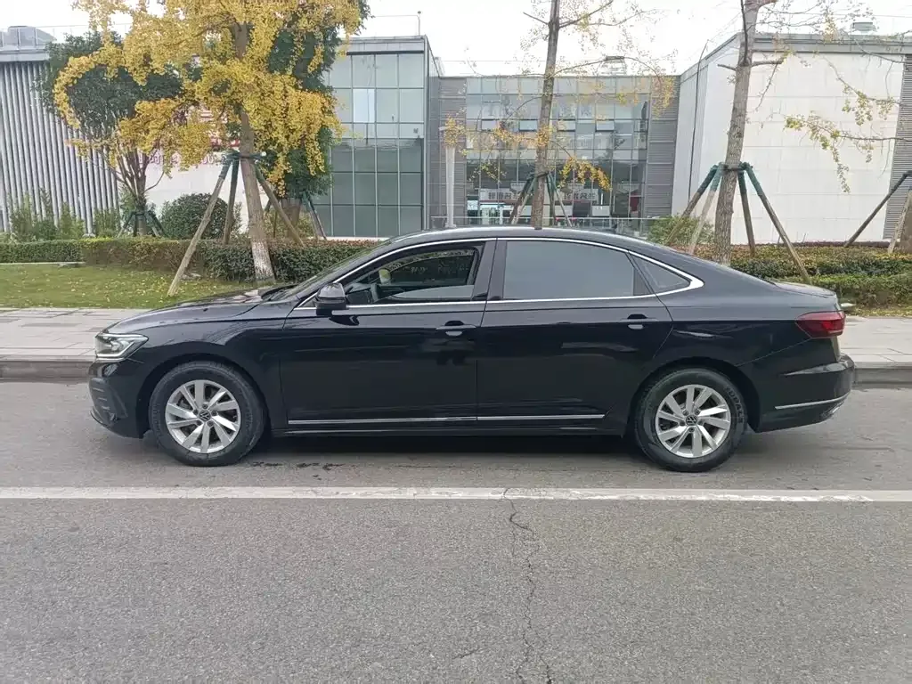 Volkswagen Passat 2022 из CN, фото 4