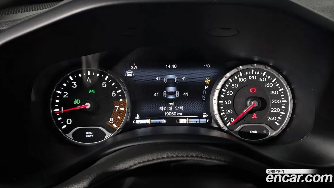 Jeep Renegade 2023 из KR, фото 10