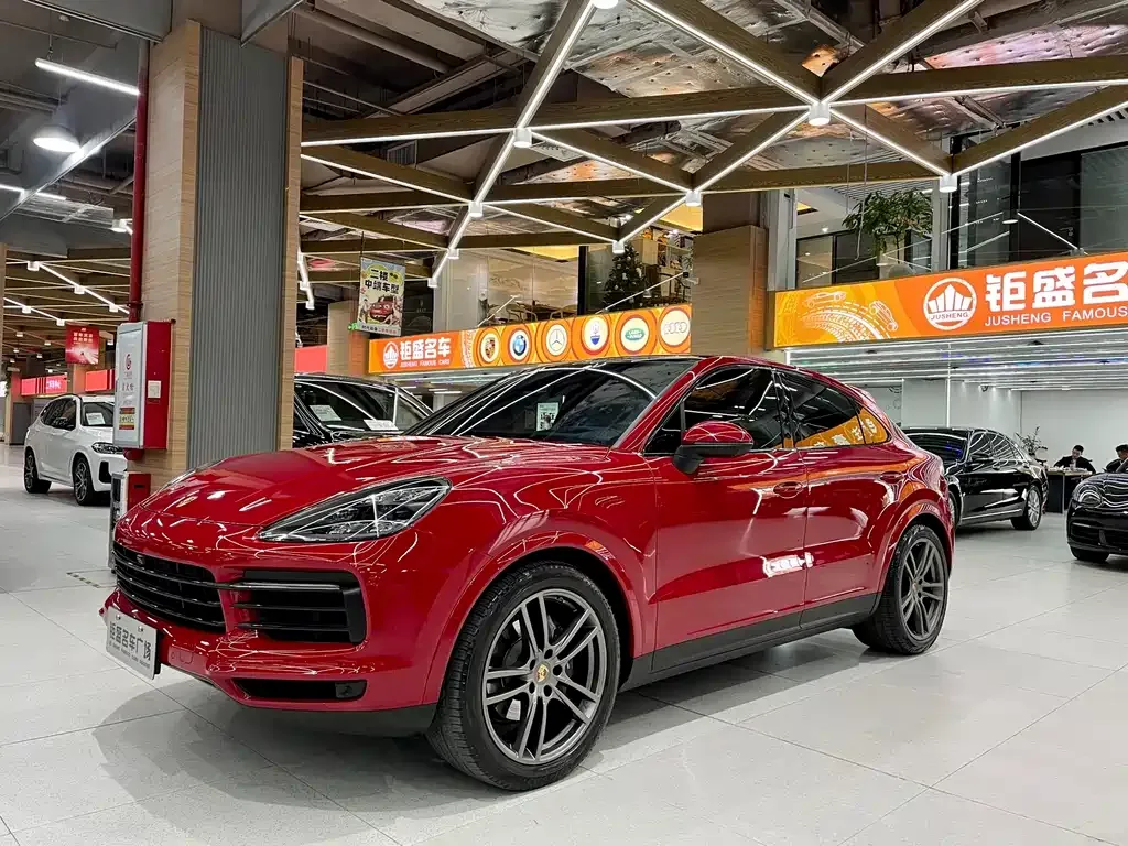 Porsche Cayenne — фото 1