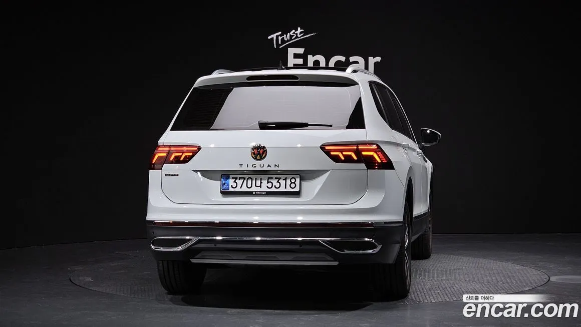Volkswagen Tiguan — фото 4