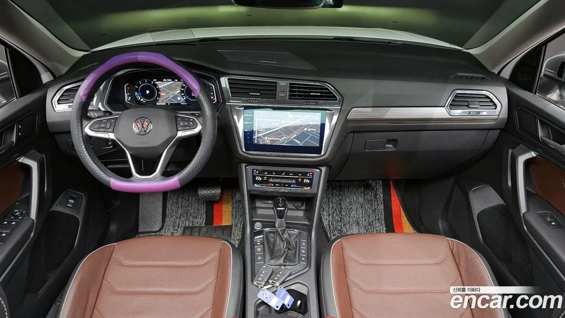Volkswagen Tiguan — фото 7