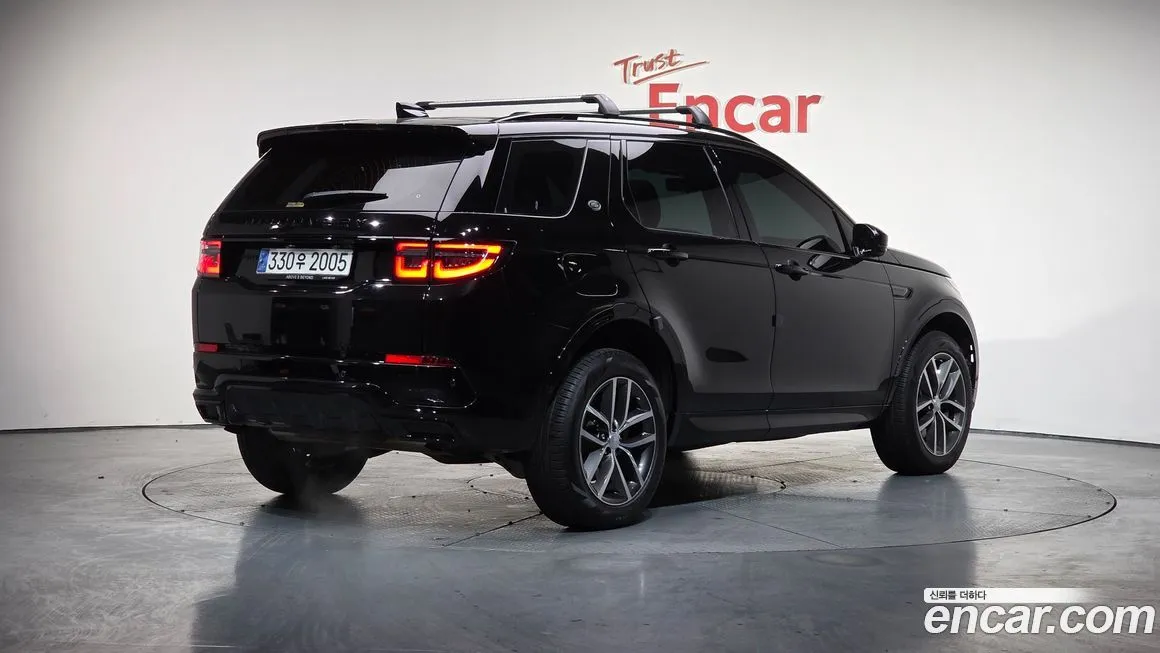 Land Rover Discovery Sport — фото 2