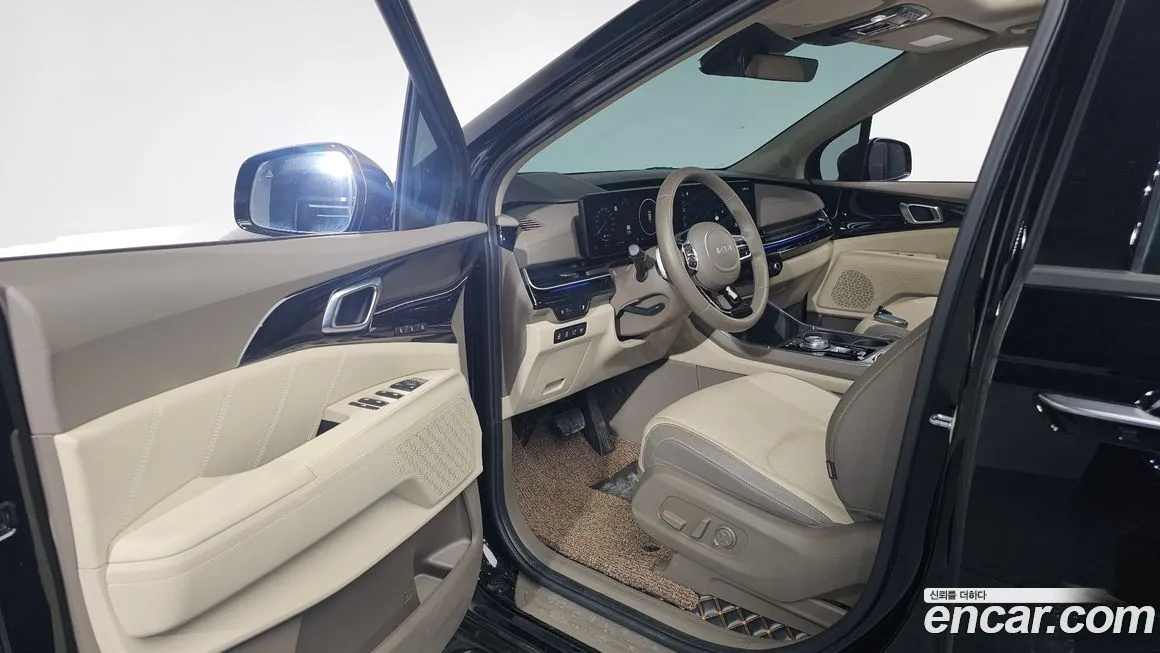 Kia Carnival — фото 10
