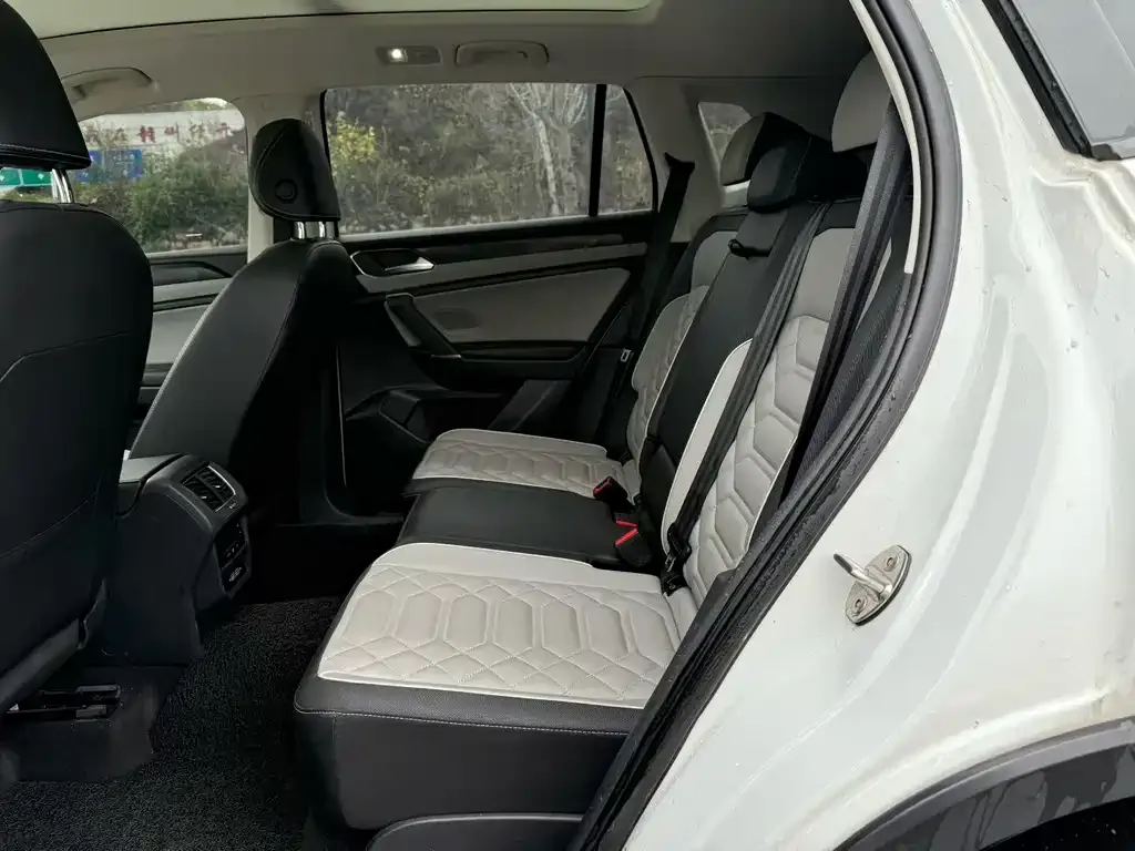 Volkswagen Tayron 2023 из CN, фото 9